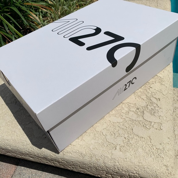 Air max 270 react • BRAND NEW • NEVER WORN • - Picture 13 of 15
